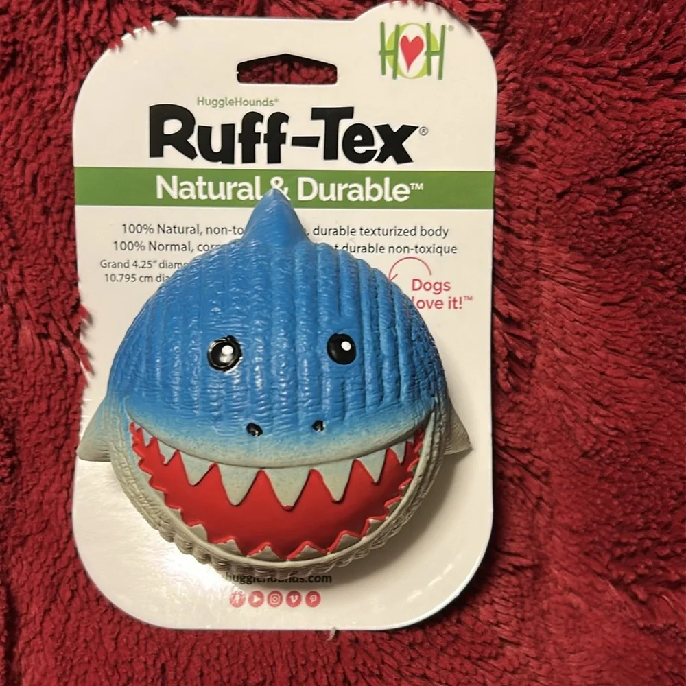 NEW Dog Toy Lot HuggleHounds Ruff-Tex Rubber Shark Squeak + Fitdog Throw Toy